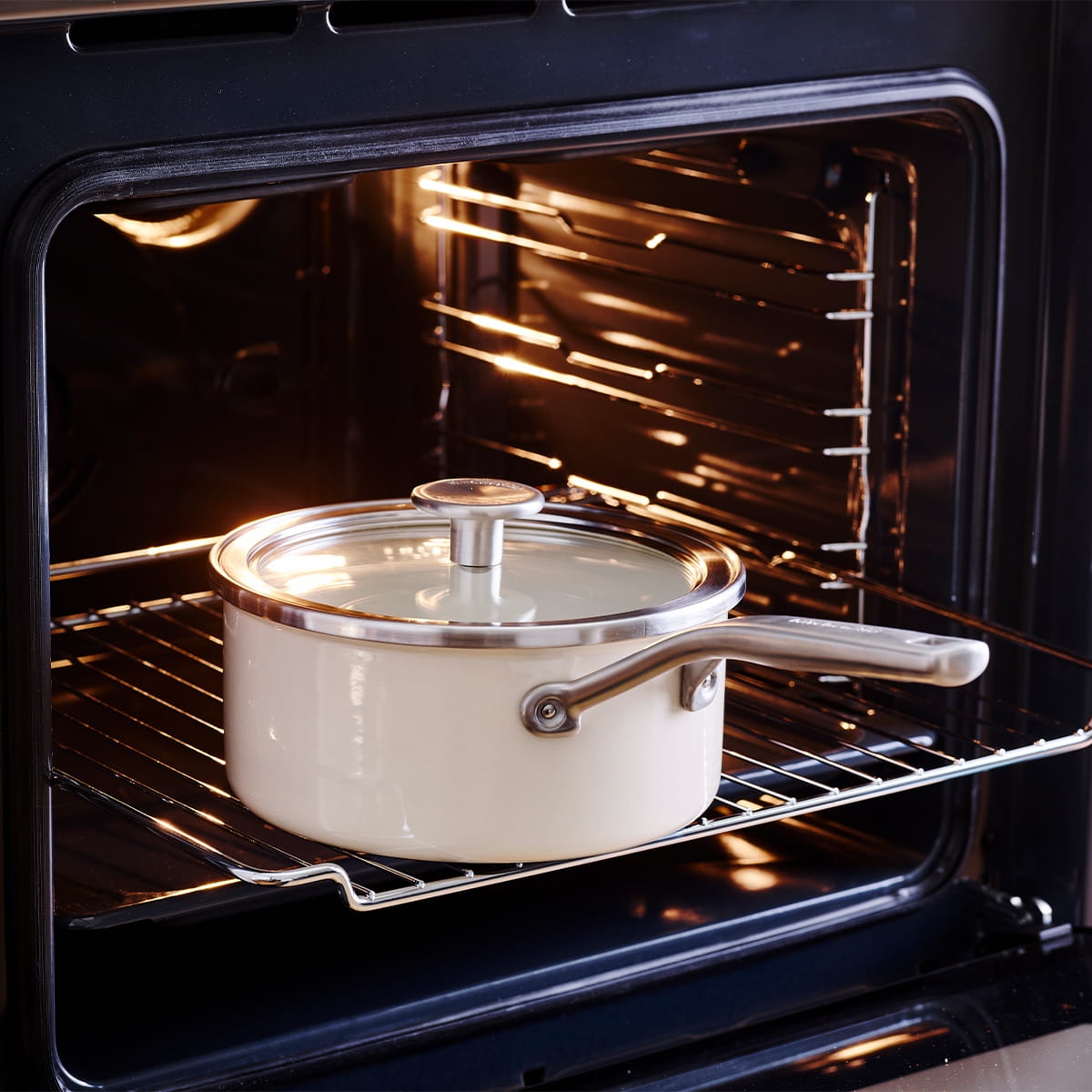 Rondel emaliowany 2,4L  kremowy KitchenAid CC003289-001