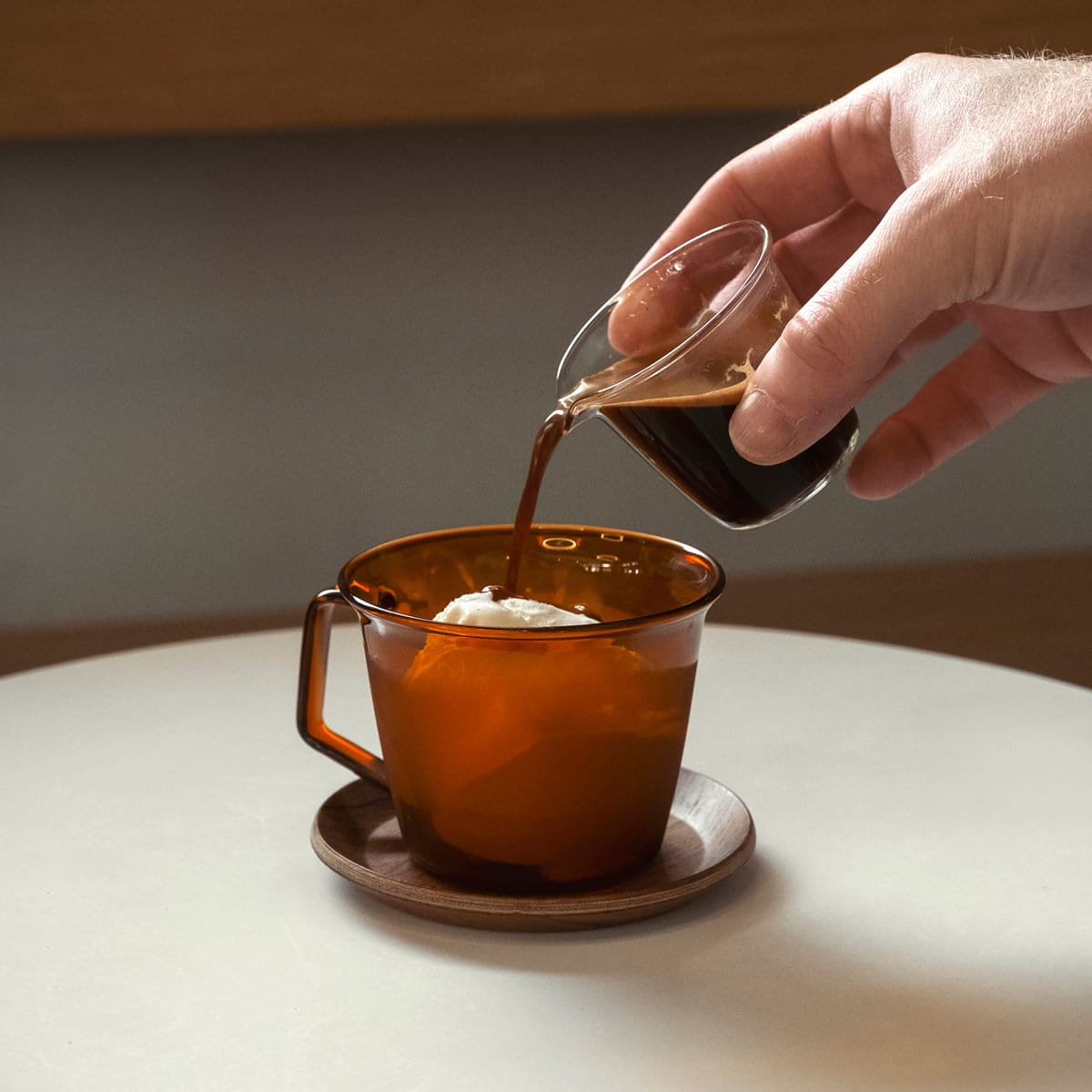 Elegancka filiżanka 21457 w bakeshop.pl