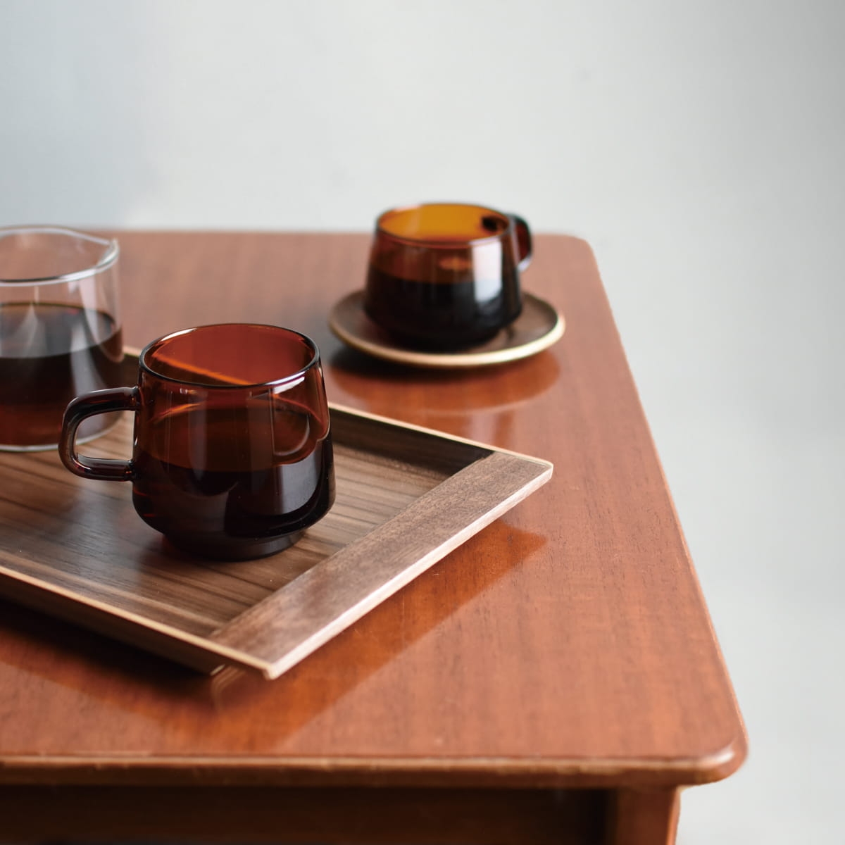 21741 filiżanka sepia amber 340 ml kinto