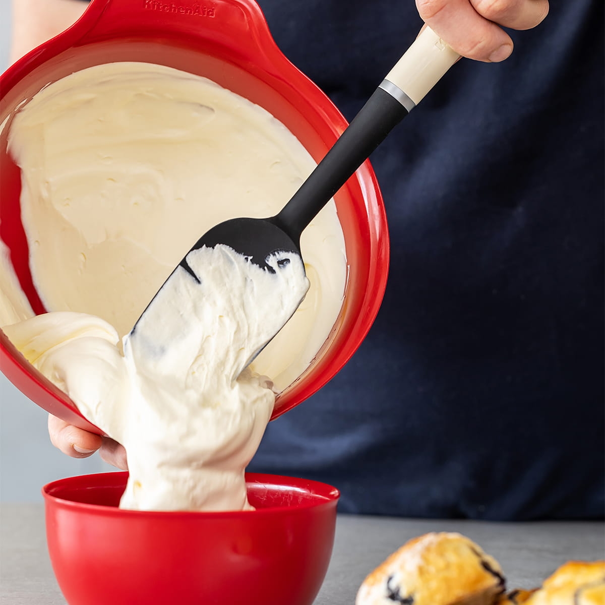 Szpatułka do ciasta KQG463OHACE w bakeshop.pl