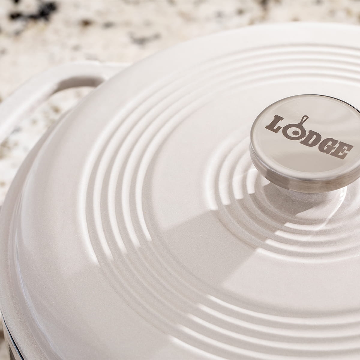 Garnek żeliwny z pokrywką EC7D13 w bakeshop.pl