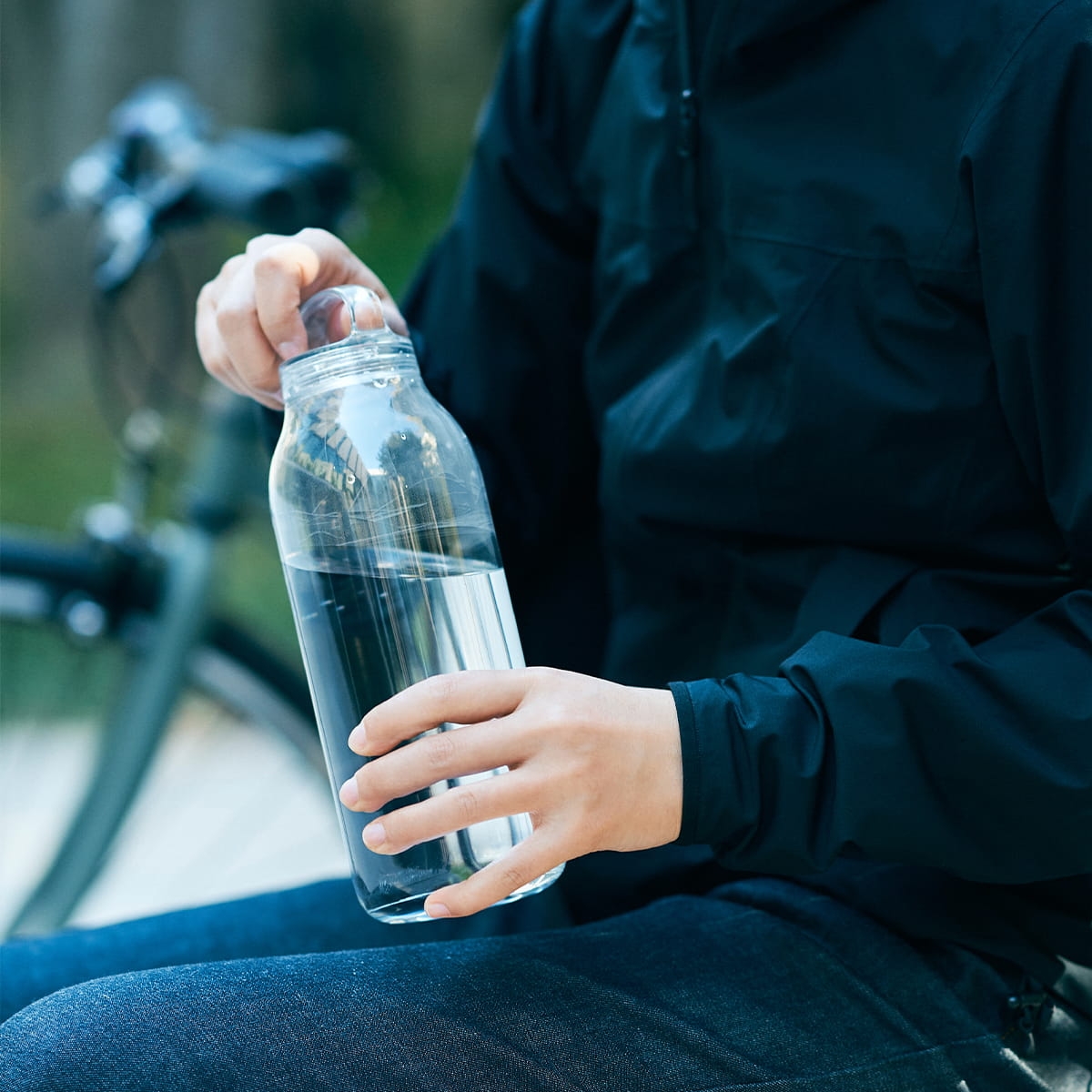 Butelka na wodę 950 ml bez BPA KINTO 20397 w bakeshop.pl
