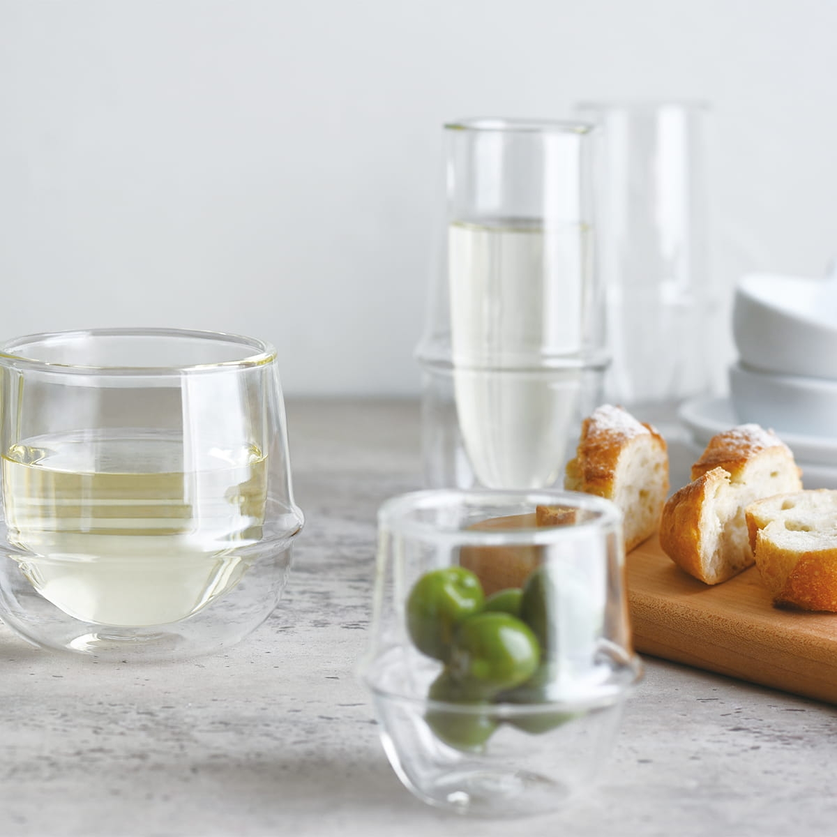 Kubki, filiżanki, kieliszki z serii KRONOS od marki Kinto w sklepie bakeshop.pl