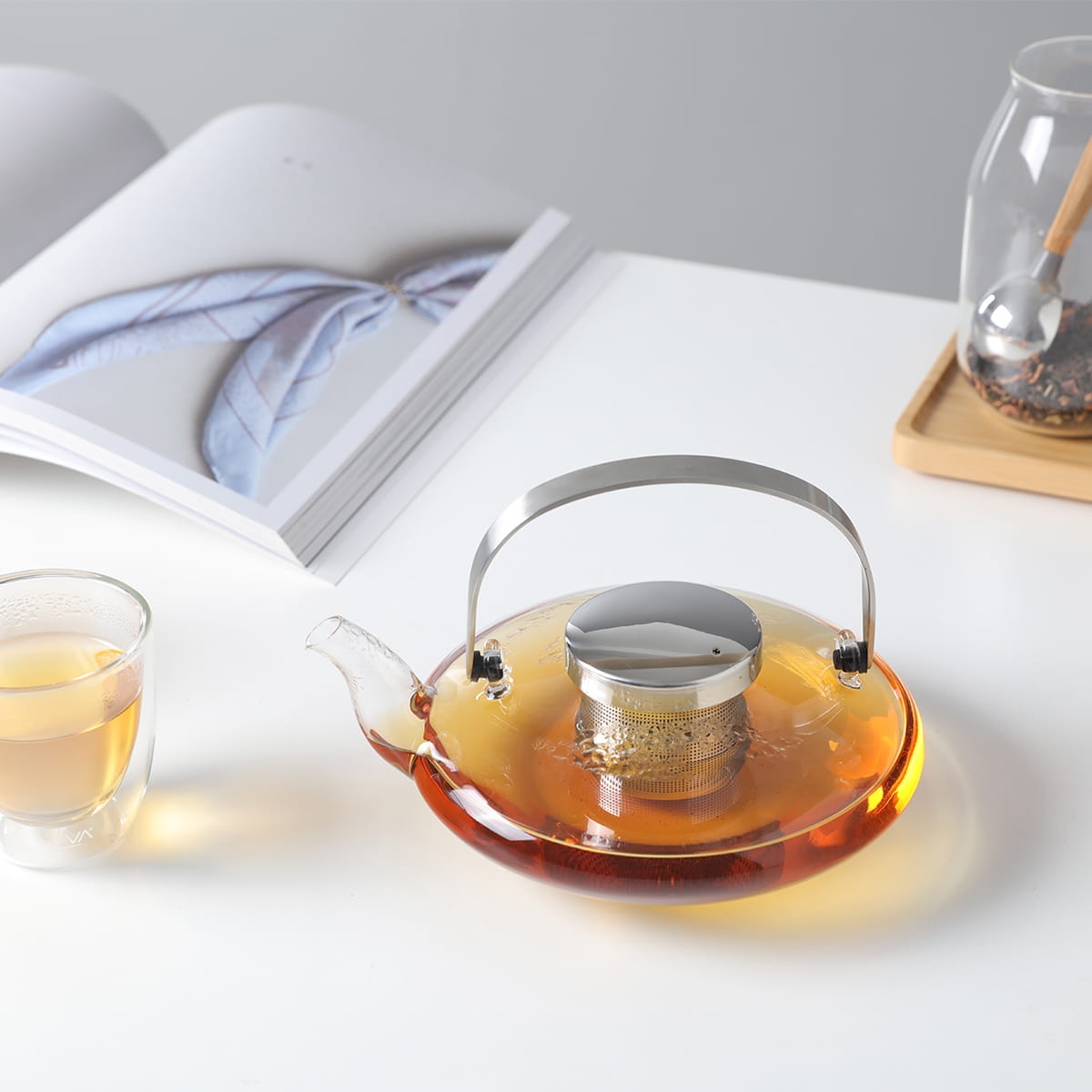 Nowoczesny kształt dzbanka do herbaty Infusion 0,58 L V70500 dostępny na bakeshop.pl