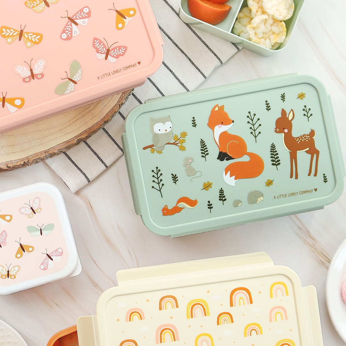 Piękny lunchbox dla dziewczynki i chłopca z leśnym motywem BBFFMI66 sprawdź na bakeshop.pl