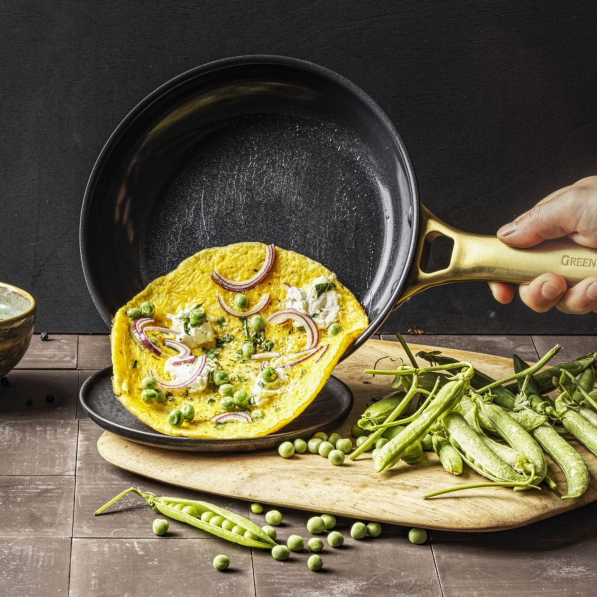 Patelnie i garnki Padova w kolorze czarnym idealne do smażenia omletów CC008481-001 już na bakeshop.pl