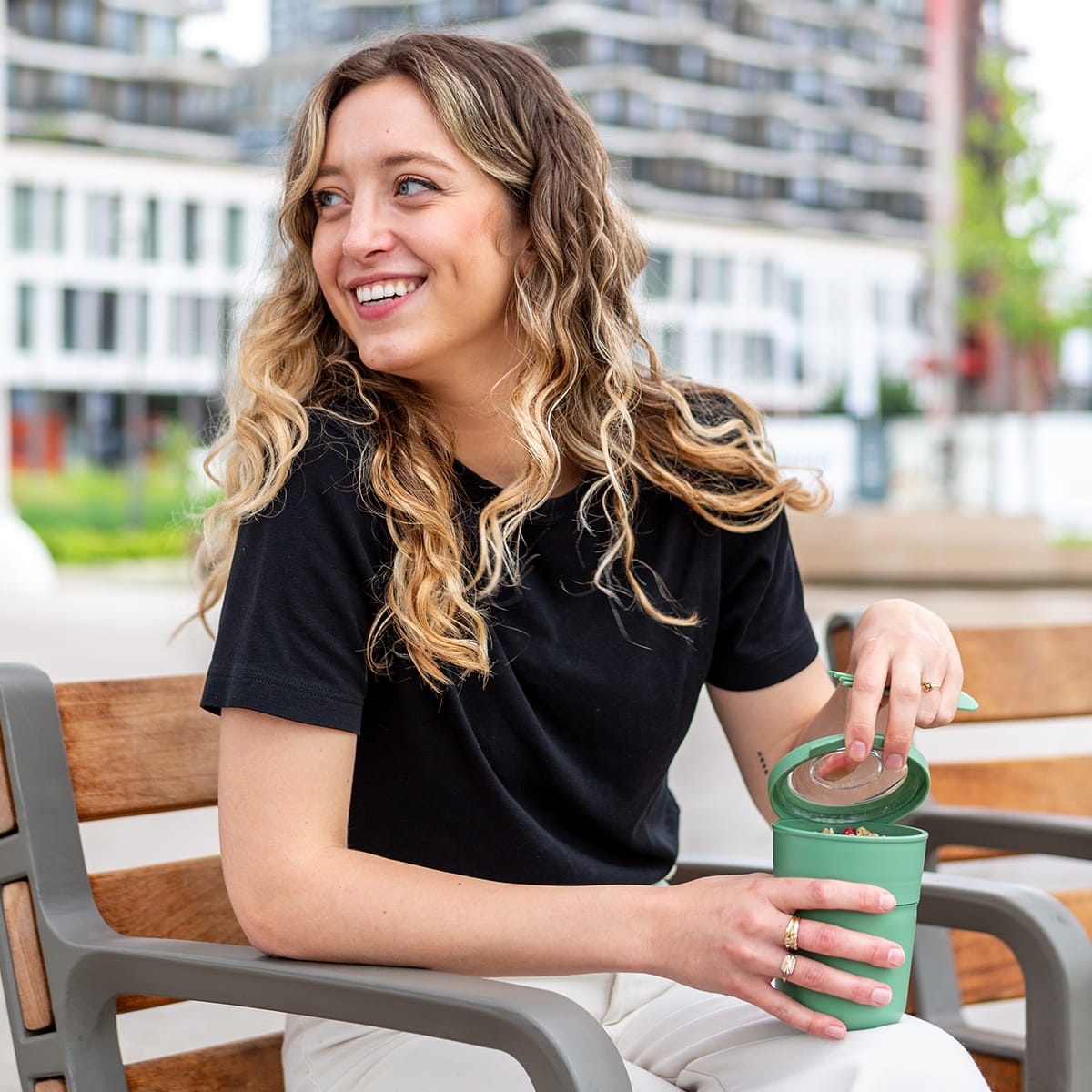 Pojemnik na wynos idealny na drugie śniadanie A-000483 już na bakeshop.pl
