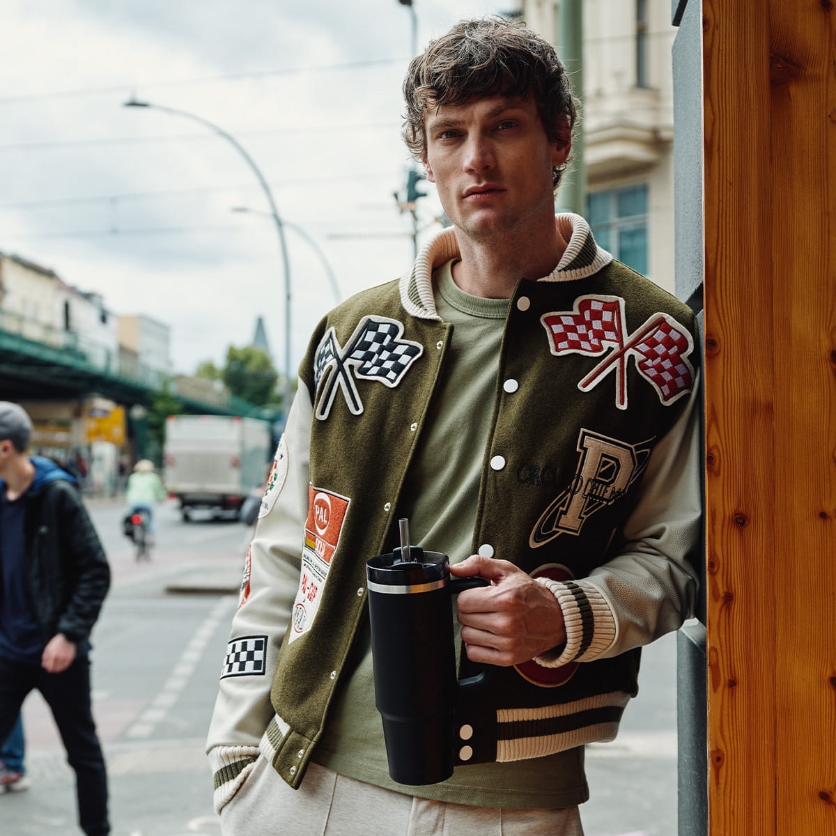 Stylowy kubek Stanley hit sezonu 10-10827-947 już na bakeshop.pl