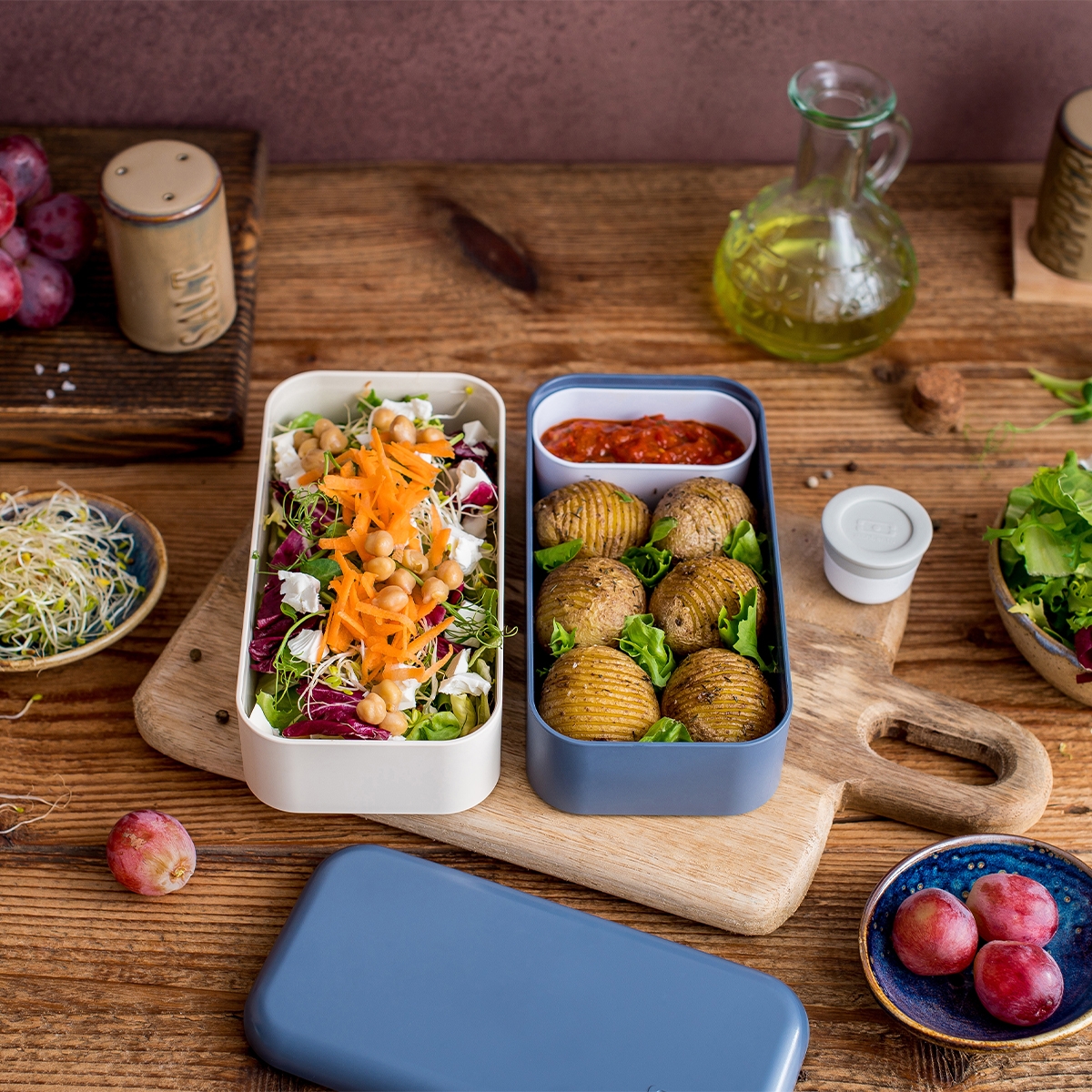 Monbento Original Blue Natural – pojemnik na drugie śniadanie lub obiad do pracy - przykład lunchu
