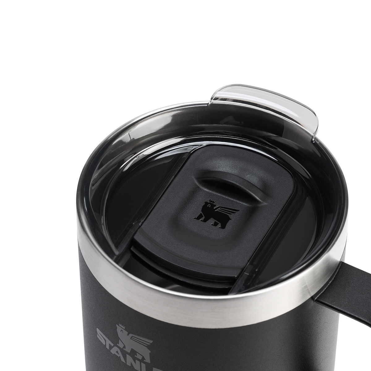 Pokrywka wykonana z wytrzymałego Tritanu z wyprofilowanym otworem do picia