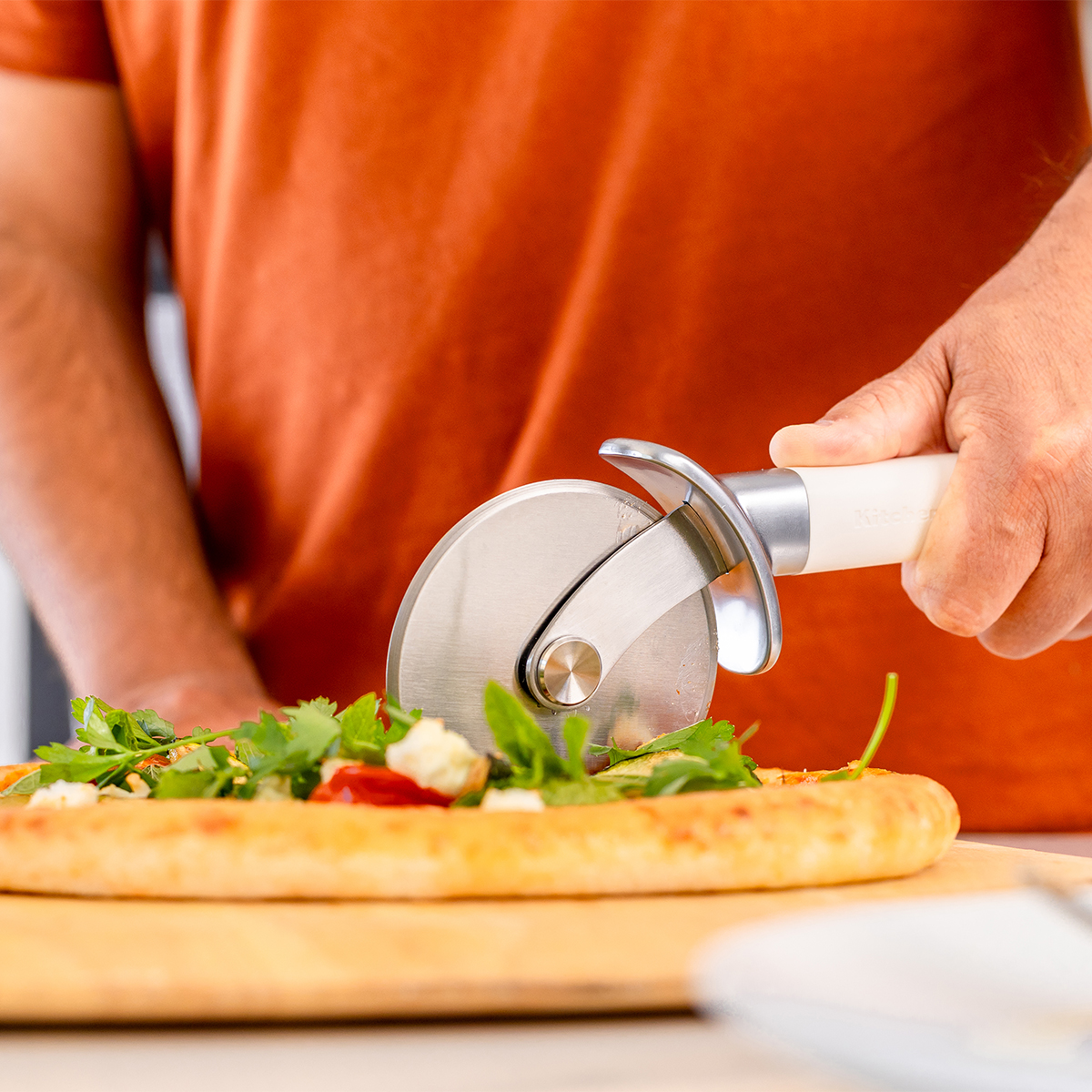 Radełko do pizzy białe Kitchen Aid
