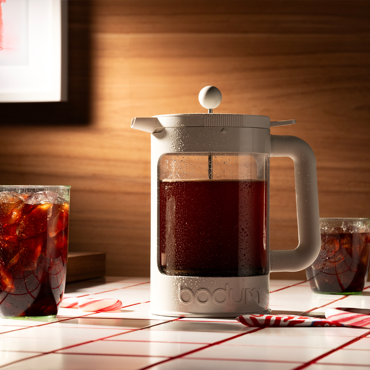 Zaparzacz tłokowy do kawy metodą Cold Brew.