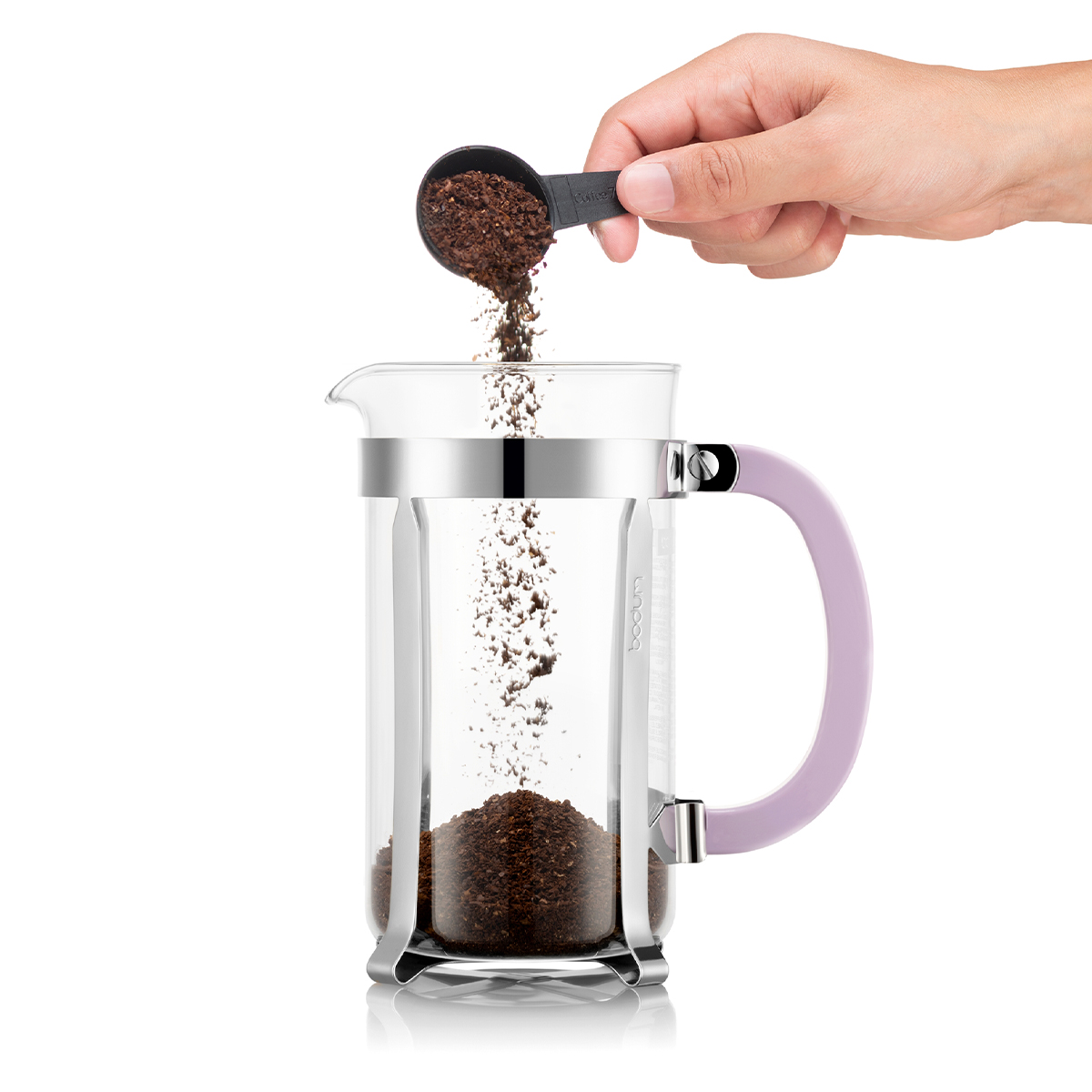 Odporne na wysoką temperaturę szkło borokrzemowe. Pojemność 1 L to przygotowanie nawet do 8 filiżanek kawy